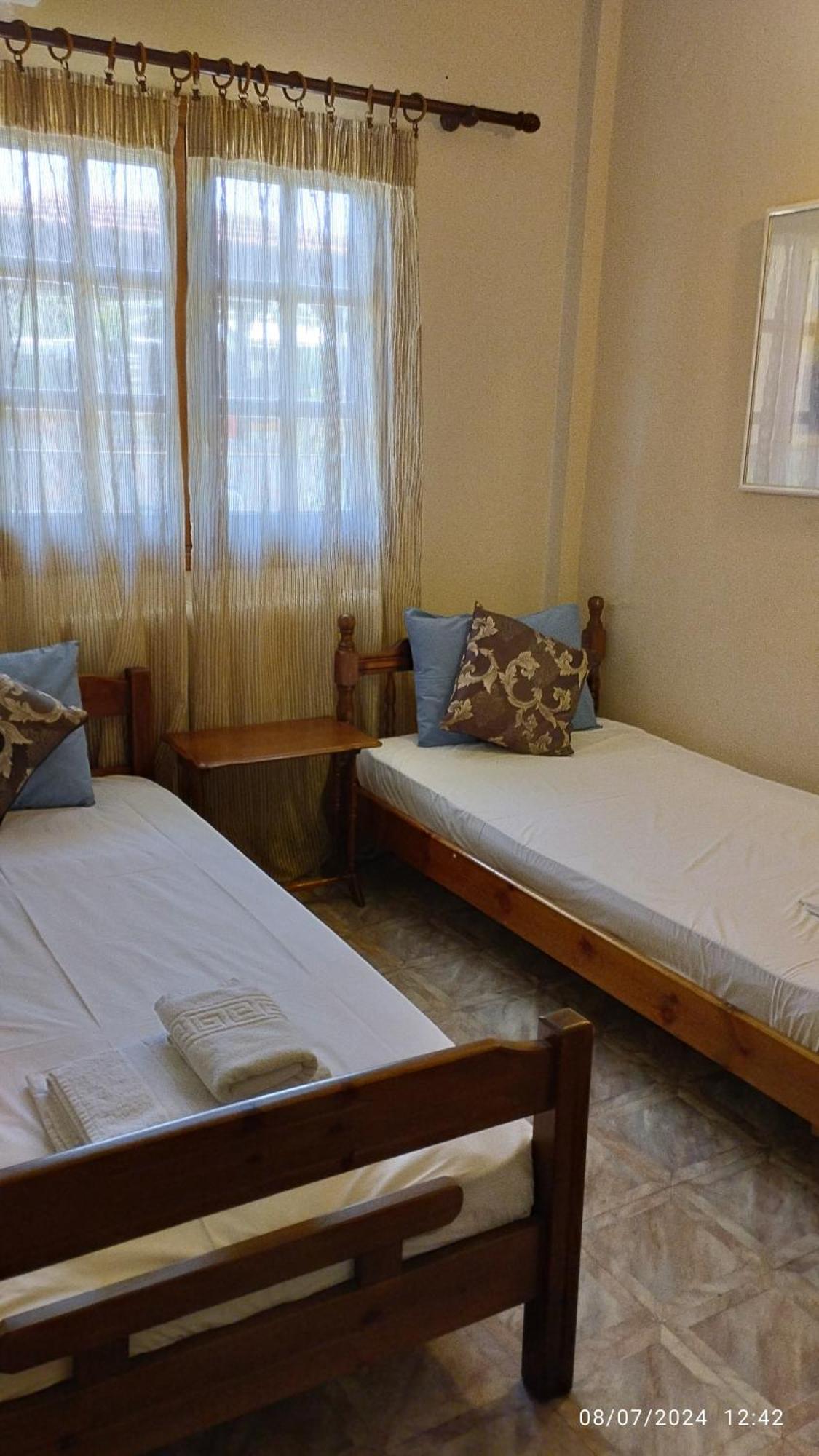 Xaroula Apartments Ierissos Exteriör bild